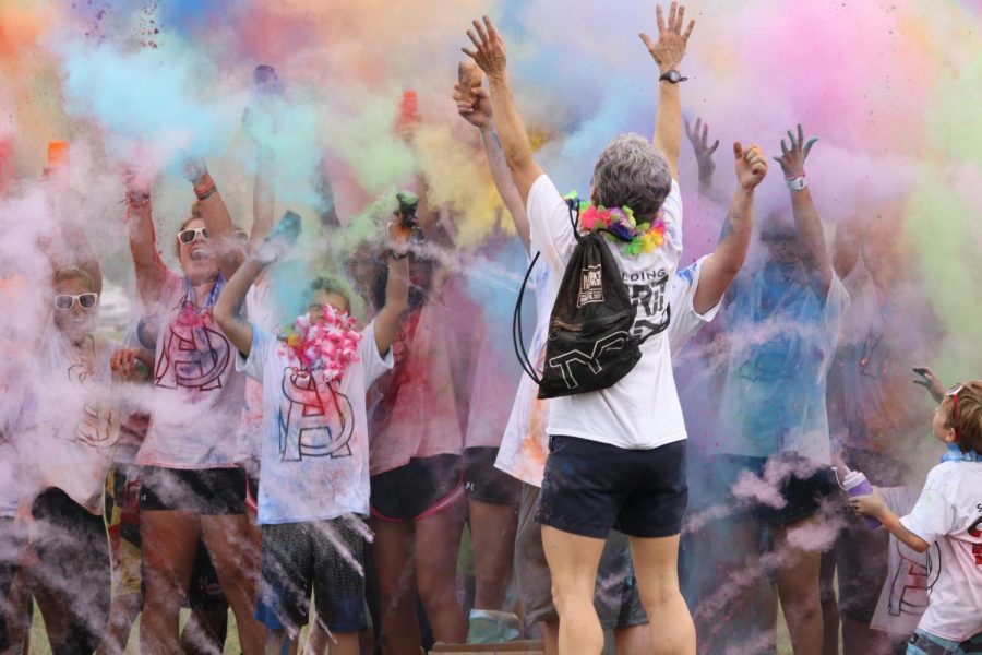 Miss+Marcie+and+Spalding+students+at+the+Color+Run.